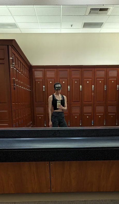 Tybee Diskin model nudes images