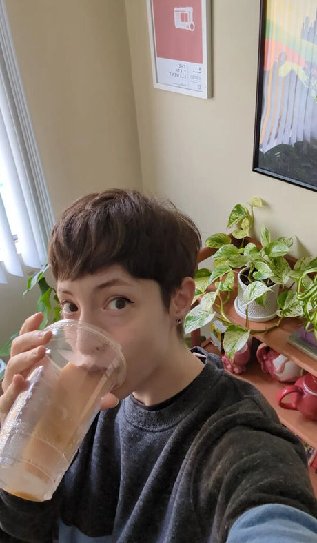 Tybee Diskin star pretty image