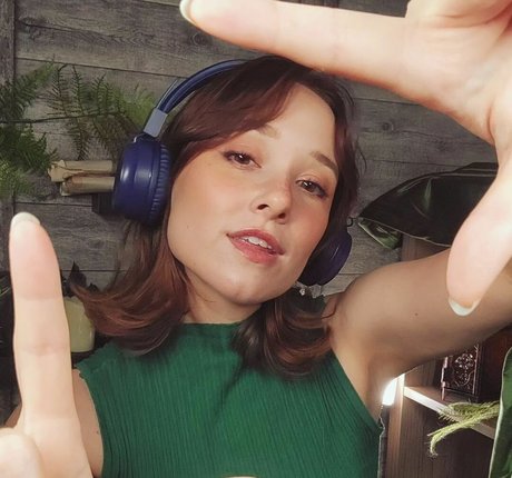 AmyKay ASMR model adult gallery