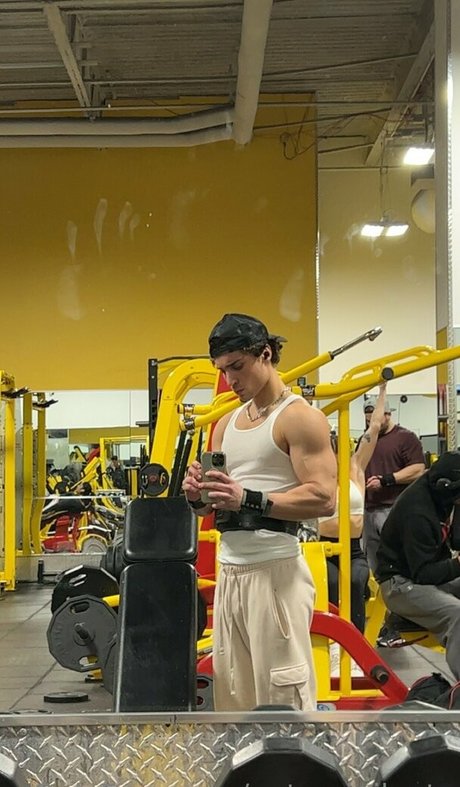 petervigilante pretty model pics