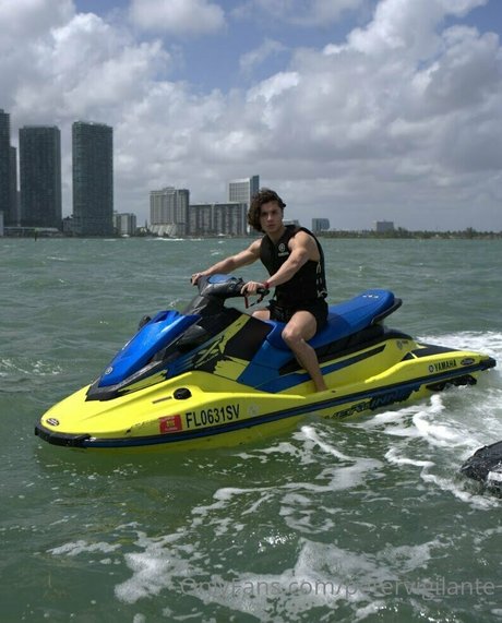 petervigilante high quality model pics