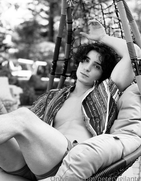 chubby black onlyfans sexy naked pictures