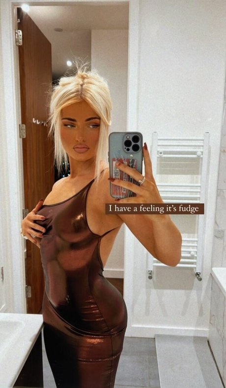 Zara Louisa star adult pic