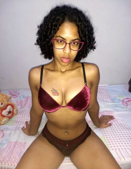 Maria Cerejinha hot pornstar img