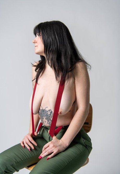 Heather Harvey star high quality picture