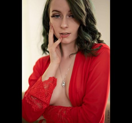 Minnietheentertainer star nude picture