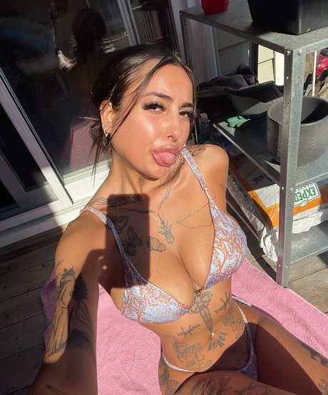 sugarttitts sexy model img