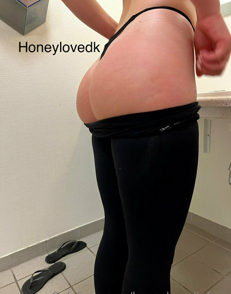 honeylovedk free perfect star photo