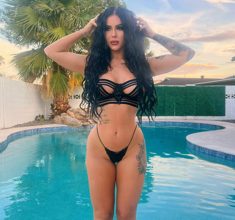 kyliescreams pornstar naked image