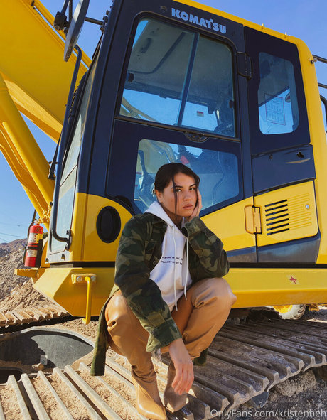 kristenheh perfect actress gallery