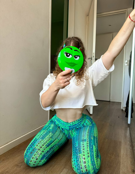 ellamontoya4u model porn picture