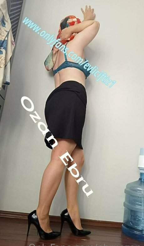 ebruozan beautiful actress img