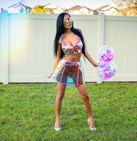 ilovewillowlansky model beautiful img