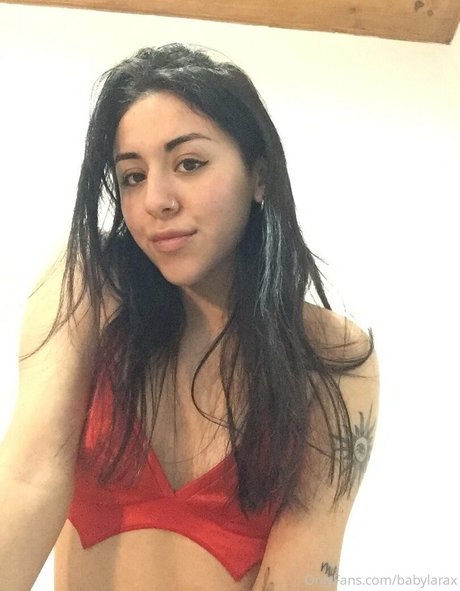 laraxxxb nudes star pic