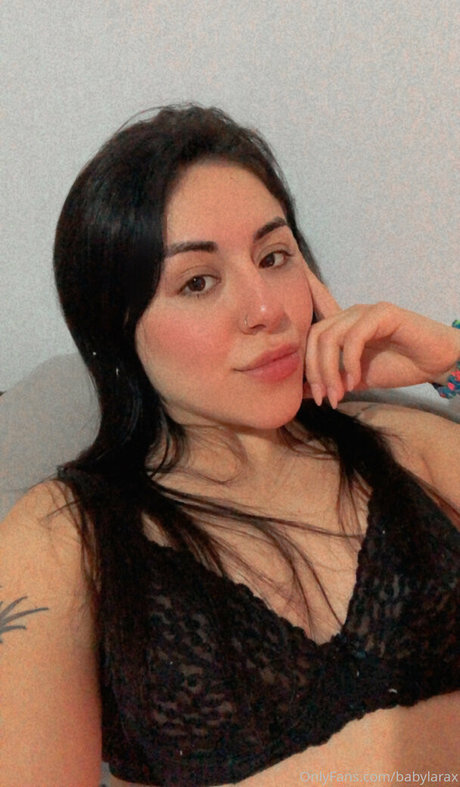 laraxxxb actress gallery