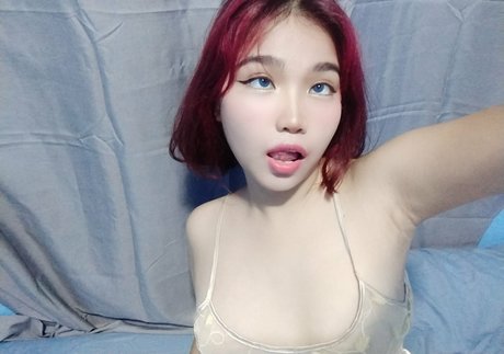 AraNikolaev star art pic