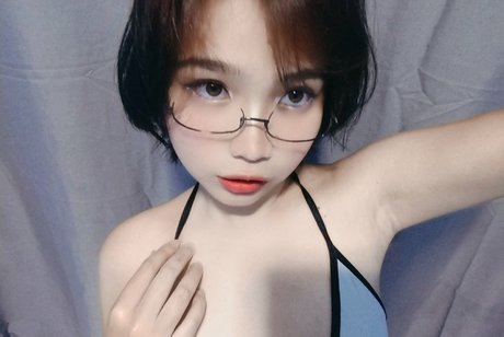 AraNikolaev model naked archive