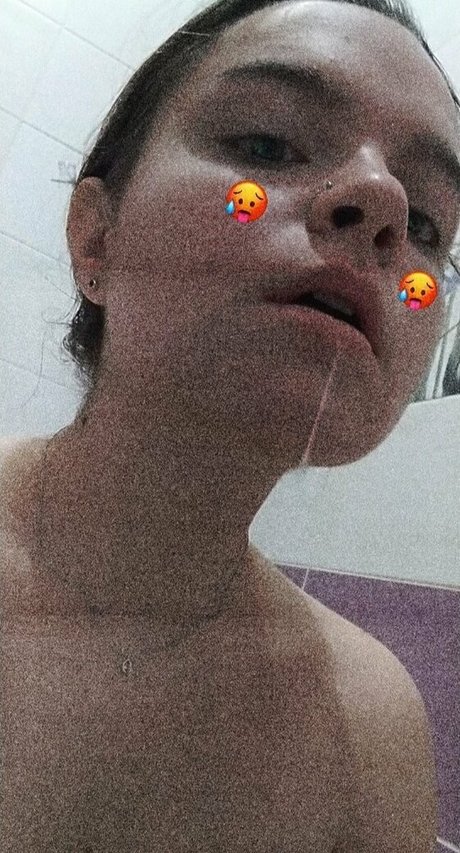 nevergonnalie high quality actress photo