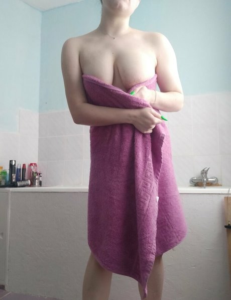 nevergonnalie model high quality archive