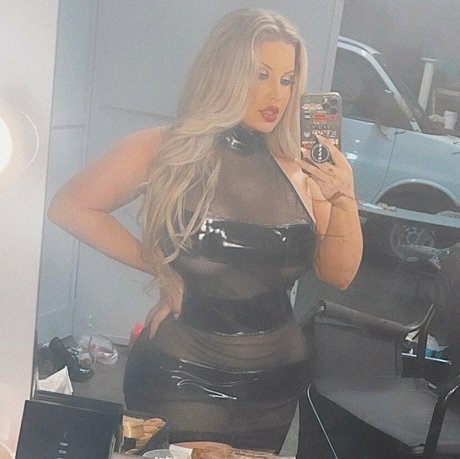 ashalexiss model hot photo