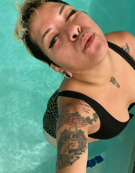 mirari mata erotic pornstar pic