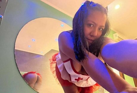 morena miaa star erotic photos