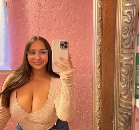 Ellie Johnston hd actress picture