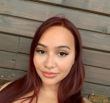 Ellie Johnston model xxx photos