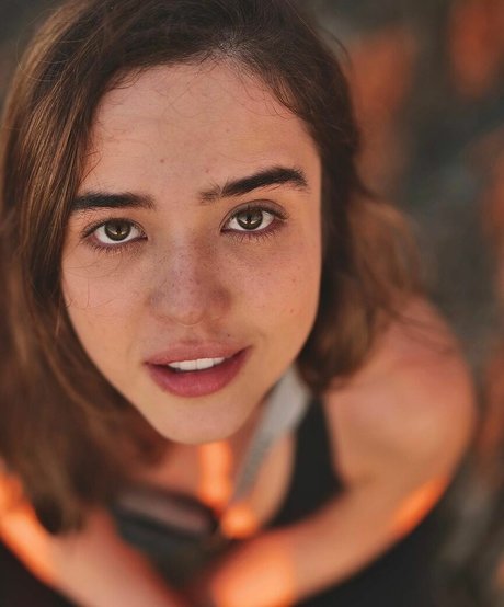 Bella Piero model beautiful pic