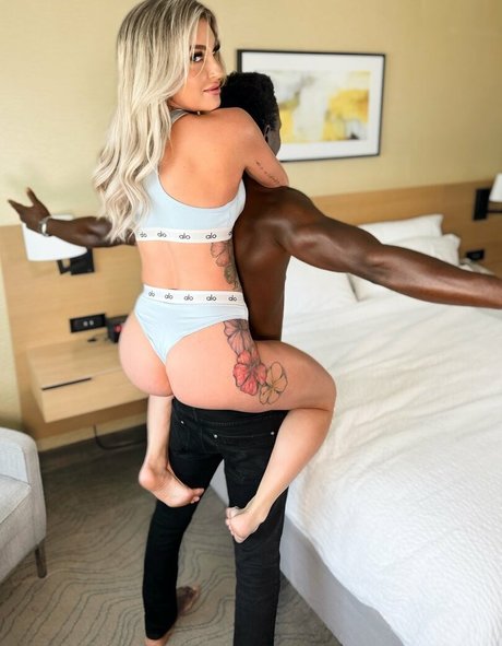 Tribal BBC sexy pornstar gallery