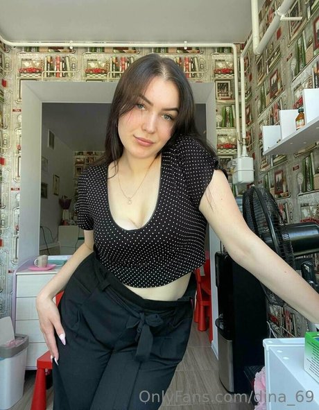 dina 69 model high quality photo