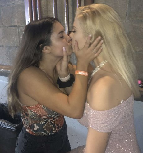 Fuckella erotic pornstar pic