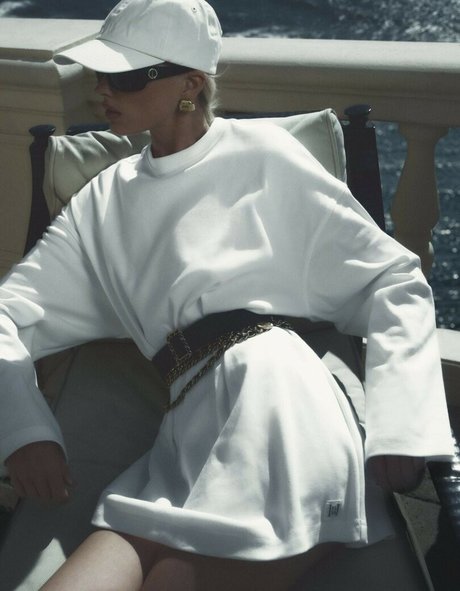 Elsa Hosk star sexy pic