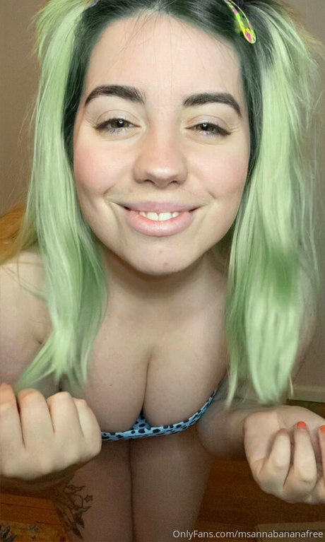 msannabananafree nudes star pics