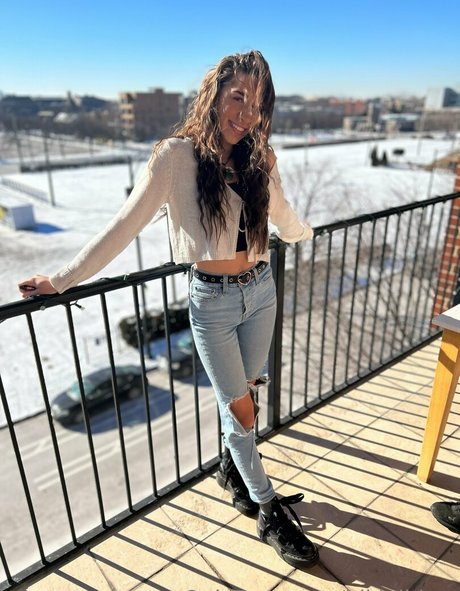 chubby babe onlyfans hot sexy pic