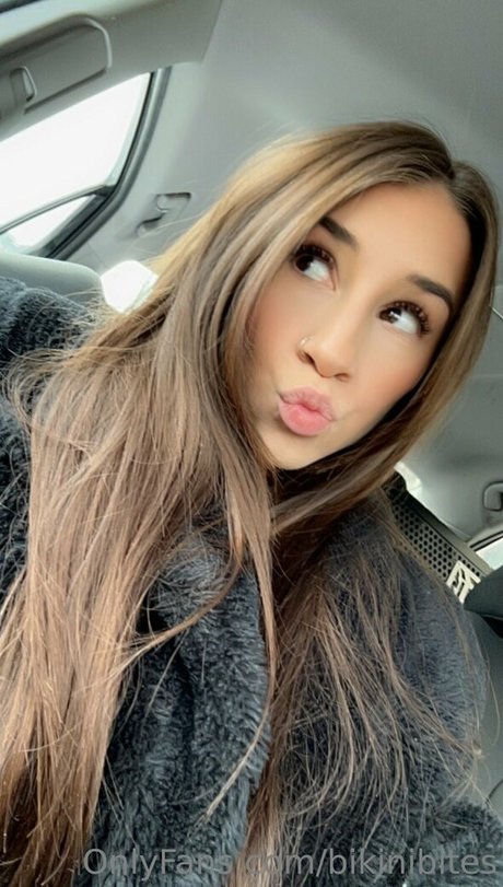 bikinibites exclusive actress photos