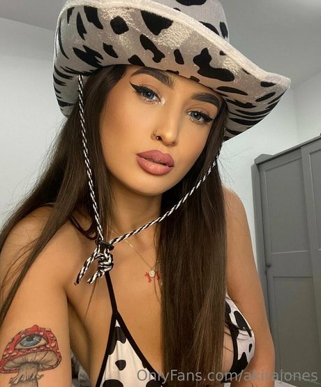 akirajones star high quality pic