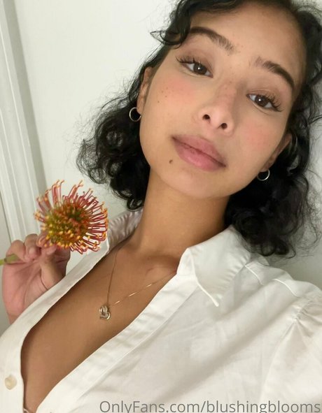 blushingblooms perfect star photo