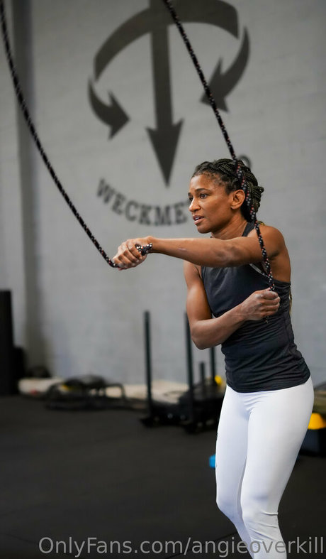 angieoverkill best star photo