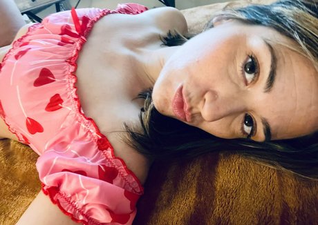 clever belle5 nudes model images