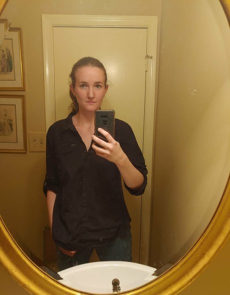 dickulousri pornographic model picture