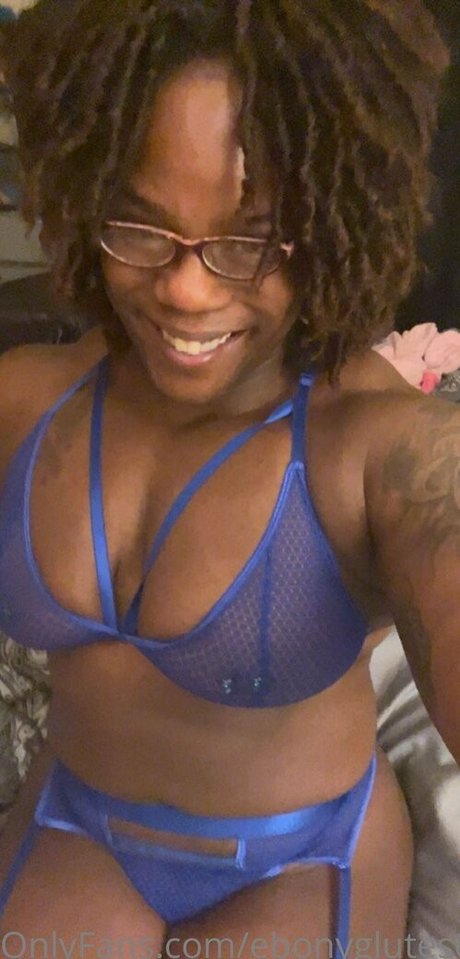 ebonyglutes01 model photos