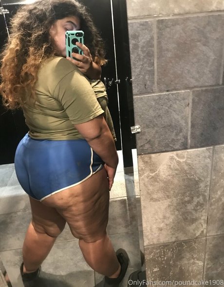 poundcake1908 pornstar nude photo