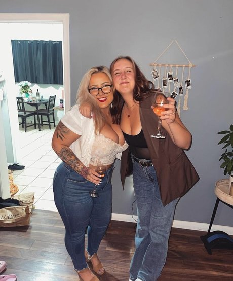 Lilly Alcorn xxx pornstar image