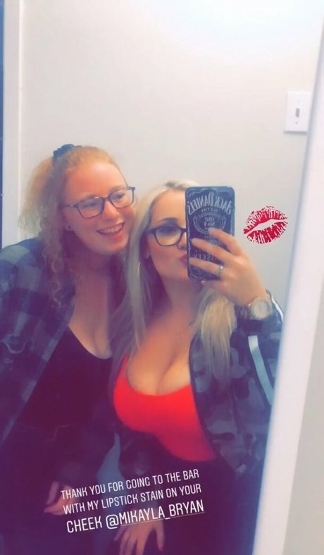 Lilly Alcorn star high quality pics