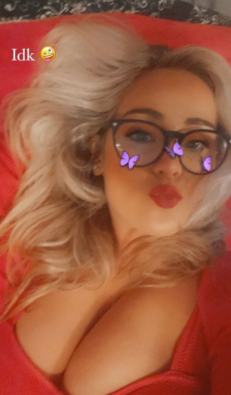 Lilly Alcorn adult model pics