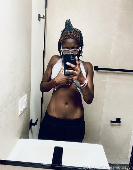 dreamofdevyn pornographic actress photo