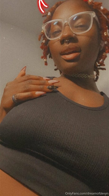 dreamofdevyn model perfect photo