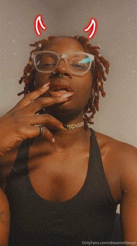 dreamofdevyn nudes star galleries