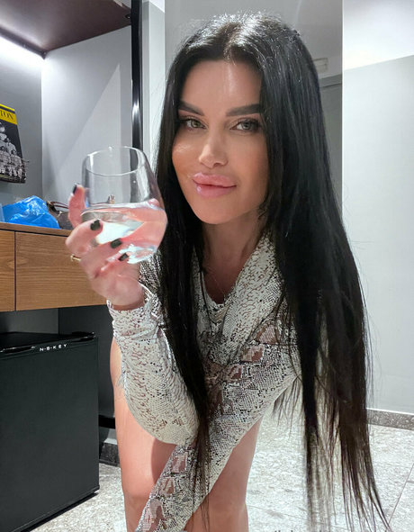 black monica nice actress photos